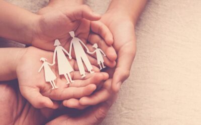 Adoption : une attestation d’honorabilité désormais obligatoire pour les futurs parents